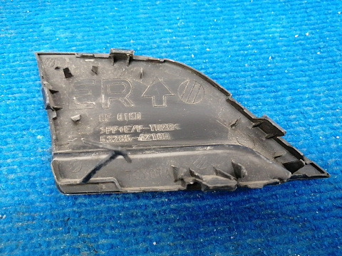 Фотография детали AA040679; Заглушка буксир. крюка правая (53285-42100) для Toyota Rav4 40 рест. (2015 — 2019)/БУ; Оригинал; Р1, Мелкий дефект; . Фото номер 3