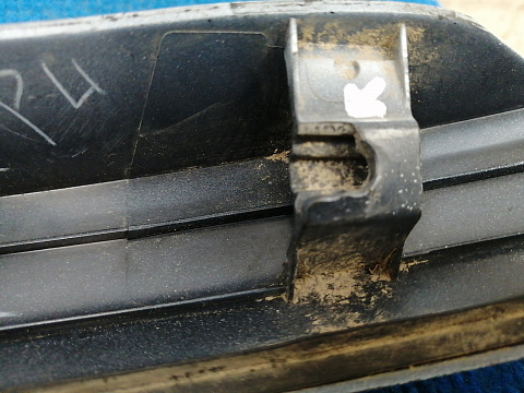 Фотография детали AA036624; Накладка крышки багажника (76801-05090) для Toyota Avensis III Sedan (2009 - 2011)/БУ; Оригинал; Р1, Мелкий дефект; . Фото номер 8