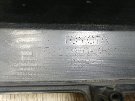 AA045972; Бампер передний; под паркт.; без омыват. (52119-0E350) для Toyota Highlander III рест. (2016 — 2019)/БУ; Оригинал; Р2, Удовлетворительное; 