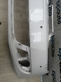 AA045981; Бампер передний; под паркт.; под омыват. (5K0807221) для Volkswagen Golf/БУ; Оригинал; Р1, Мелкий дефект; 