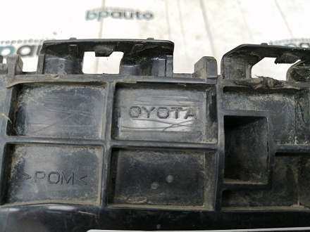 AA019150; Кронштейн переднего бампера левый (52116-60181) для Toyota Land Cruiser/БУ; Оригинал; Р1, Мелкий дефект; 
