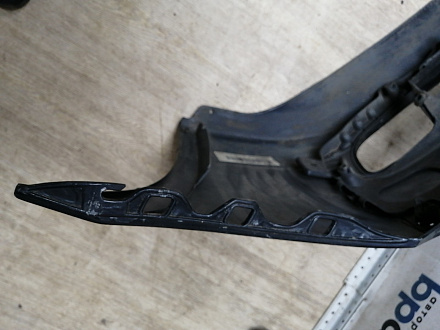 AA045301; Бампер передний; под паркт.; под омыват. (51117178068) для BMW 5 серия Е60 Е61/БУ; Оригинал; Р1, Мелкий дефект; 