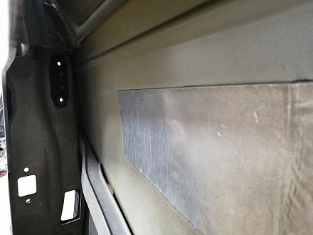 AA018177; Дверь задняя правая (LR036402) для Land Rover Range Rover/БУ; Оригинал; Р0, Хорошее; (PEJ, 860) Черный перлам.