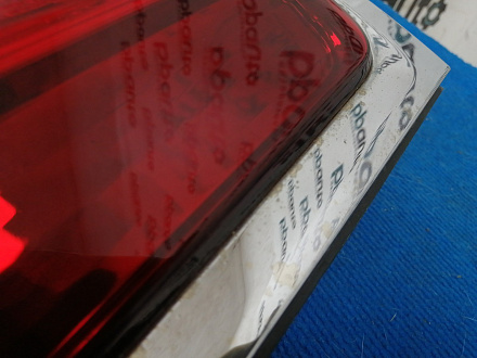 AA022998; Фонарь в крышку багажника левый (81590-60240) для Lexus LX570, LX450D (2008 — 2011)/БУ; Оригинал; Р1, Мелкий дефект; 