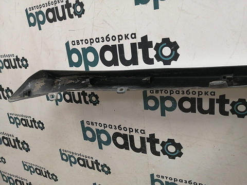 Фотография детали AA039635; Накладка переднего бампера центральная нижняя (6405A197) для Mitsubishi Outlander III рест.2 (2015-2018)/БУ; Оригинал; Р2, Удовлетворительное; . Фото номер 9