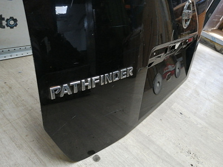 AA044911; Крышка багажника (K0100-4X0MD) для Nissan Pathfinder/БУ; Оригинал; Р2, Удовлетворительное; 