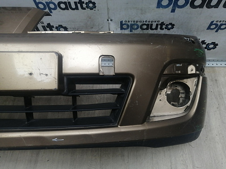 AA045992; Бампер передний; без паркт.; под омыват. (62022-EM00H) для Nissan Tiida/БУ; Оригинал; Р1, Мелкий дефект; 