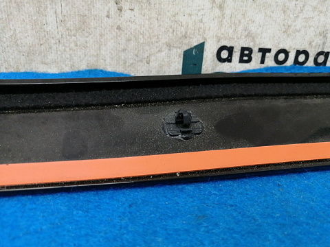 Фотография детали AA028070; Накладка на стойку двери передняя правая (8663887) для Volvo XC90/Нов с деф; Оригинал; Р1, Мелкий дефект; . Фото номер 6