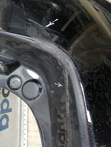 Фотография детали AA044953; Бампер задний; под паркт. (6410D906ZZ) для Mitsubishi ASX I рест.3 (2020- 2024)/БУ; Оригинал; Р2, Удовлетворительное; . Фото номер 4