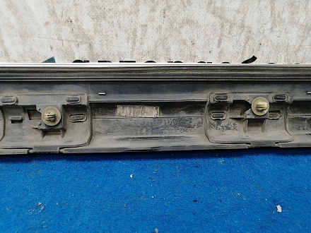 AA032087; Накладка на дверь задняя левая, молдинг Long (75076-50060) для Lexus LS/БУ; Оригинал; Р1, Мелкий дефект; 