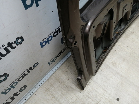 Фотография детали AA045391; Крышка багажника (2K0827025L) для Volkswagen Caddy/БУ; Оригинал; Р2, Удовлетворительное; . Фото номер 26