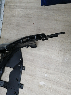 AA045844; Бампер передний; без паркт.; без омыват. (2803127XKQ11A) для Haval F7 I рест. (2022-н.в.)/БУ; Оригинал; Р1, Мелкий дефект; 