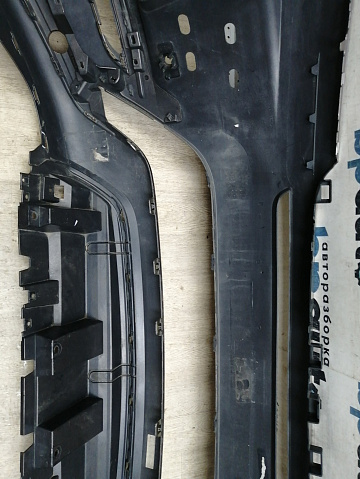 Фотография детали AA045883; Бампер передний, R-DYNAMIC; под паркт.; без омыват. (K8D2-17F775-BB) для Land Rover Range Rover Evoque II (2019- 2023)/БУ; Оригинал; Р1, Мелкий дефект; . Фото номер 22