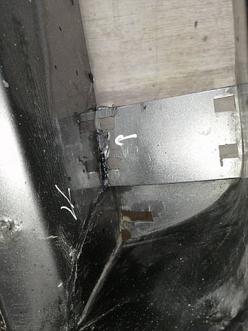 Фотография детали AA045158; Бампер передний; без паркт.; под омыват. (62022-EB340) для Nissan Pathfinder III (2004-2010)/БУ; Оригинал; Р2, Удовлетворительное; . Фото номер 5