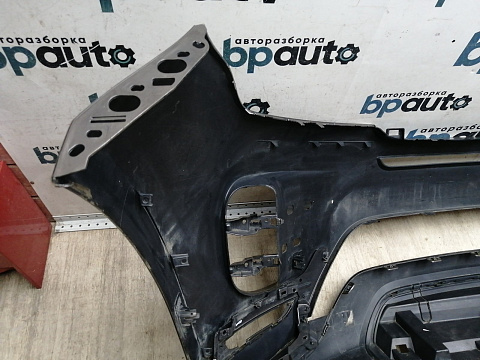 Фотография детали AA045883; Бампер передний, R-DYNAMIC; под паркт.; без омыват. (K8D2-17F775-BB) для Land Rover Range Rover Evoque II (2019- 2023)/БУ; Оригинал; Р1, Мелкий дефект; . Фото номер 24