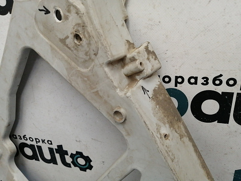 Фотография детали AA040910; Кронштейн заднего бампера левый ( 5M51-17E850) для Ford Focus/БУ; Оригинал; Р1, Мелкий дефект; . Фото номер 8