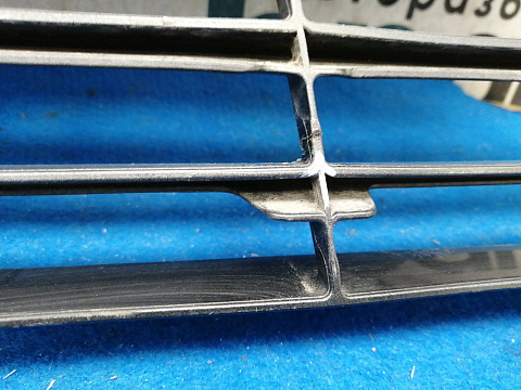 Фотография детали AA027413; Решетка переднего бампера (53102-33080) для Lexus ES VI рест. (2015 - 2018)/БУ; Оригинал; Р1, Мелкий дефект; . Фото номер 9