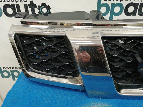 Фотография детали AA037716; Решетка радиатора (62310-3UB0A) для Nissan X-Trail II (T31) рест. (2011-2015)/БУ; Оригинал; Р1, Мелкий дефект; . Фото номер 7
