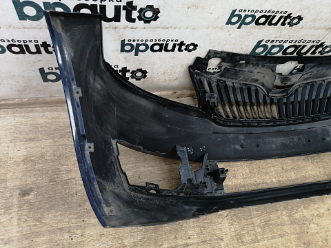 Фотография детали AA028966; Бампер передний; без паркт.; без омыват. (60U 807 217B) для Skoda Rapid/БУ; Оригинал; Р1, Мелкий дефект; . Фото номер 24