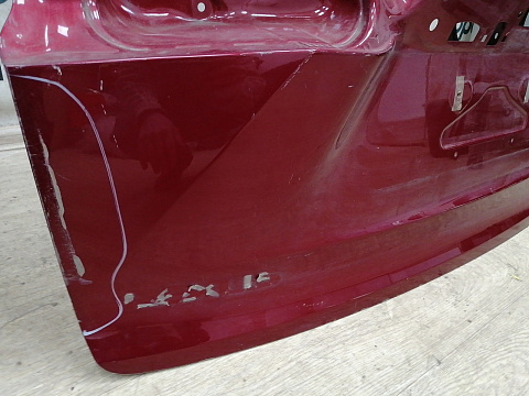 Фотография детали AA033941; Крышка багажника (67005-78040) для Lexus NX/БУ; Оригинал; Р1, Мелкий дефект; . Фото номер 5