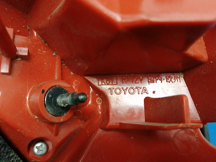 AA023423; Фонарь правый (81551-42150) для Toyota Rav4/БУ; Оригинал; Р2, Удовлетворительное; 