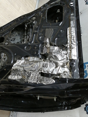 Фотография детали AA044933; Дверь задняя левая (H210A-4GAMA) для Infiniti Q50/БУ; Оригинал; Р1, Мелкий дефект; . Фото номер 17