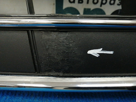 Фотография детали AA038724; Решетка переднего бампера (7P6853677A) для Volkswagen Touareg II (2010-2014)/БУ; Оригинал; Р2, Удовлетворительное; . Фото номер 7