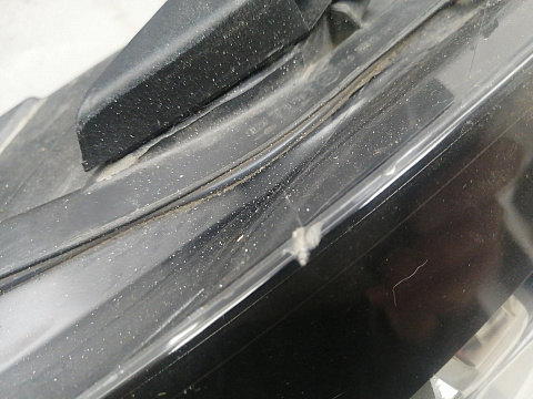 Фотография детали AA046034; Фара галоген левая (6RU941015) для Volkswagen Polo V Sedan (2010-2014)/БУ; Оригинал; Р1, Мелкий дефект; . Фото номер 4