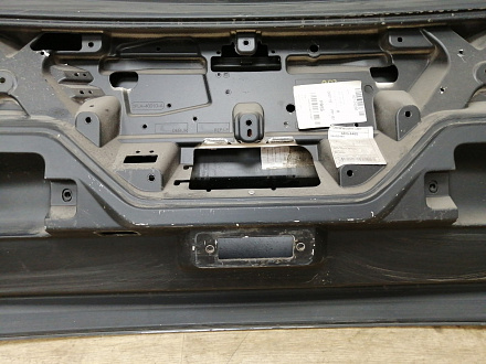 AA038993; Крышка багажника (DPLA40010A) для Land Rover Range Rover Sport/БУ; Оригинал; Р1, Мелкий дефект; 