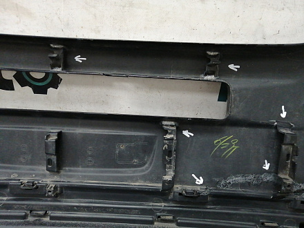 AA030489; Накладка переднего бампера центр. (6400J294) для Mitsubishi Outlander III рест.3 (2018-н.в.)/БУ; Оригинал; Р2, Удовлетворительное; 