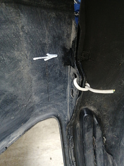 AA045951; Бампер передний; под паркт.; под омыват. (52119-0E220) для Toyota Highlander III (2014 — 2016)/БУ; Оригинал; Р1, Мелкий дефект; 