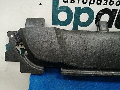 Фотография детали AA037651; Абсорбер переднего бампера (9484024) для Volvo XC70/БУ; Оригинал; Р1, Мелкий дефект; . Фото номер 4