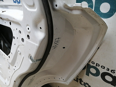 AA045177; Дверь задняя правая (T4A1370) для Jaguar F-Pace I (2016-2020)/БУ; Оригинал; Р1, Мелкий дефект;