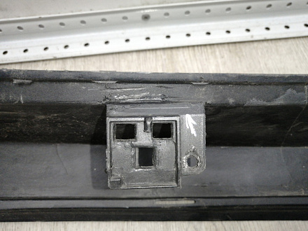 AA045307; Бампер задний; под паркт. (BB53-17D781-A) для Ford Explorer V (2011-2015)/БУ; Оригинал; Р1, Мелкий дефект; 