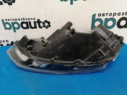 Фотография детали AA042406; Фара галоген правая (6RU941016) для Volkswagen Polo V Sedan (2010-2014)/БУ; Оригинал; Р1, Мелкий дефект; . Фото номер 18