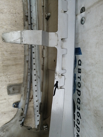 Фотография детали AA046128; Бампер передний; под паркт.; под омыват. (7S71-17757-A) для Ford Mondeo/БУ; Оригинал; Р1, Мелкий дефект; . Фото номер 15