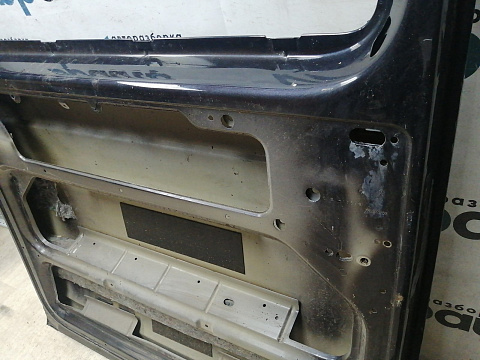 Фотография детали AA045479; Дверь сдвижная левая (7H0843107) для Volkswagen/БУ; Оригинал; Р2, Удовлетворительное; . Фото номер 30