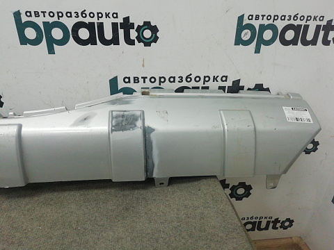 Фотография детали AA008563; Бампер задний, нижняя часть; без паркт. (6410A315) для Mitsubishi Pajero/БУ; Оригинал; Р2, Удовлетворительное; . Фото номер 3
