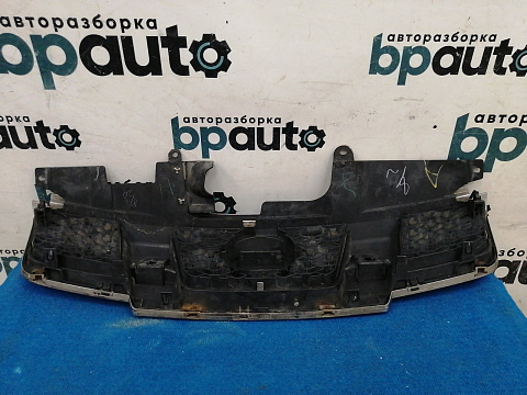 Фотография детали AA037716; Решетка радиатора (62310-3UB0A) для Nissan X-Trail II (T31) рест. (2011-2015)/БУ; Оригинал; Р1, Мелкий дефект; . Фото номер 13