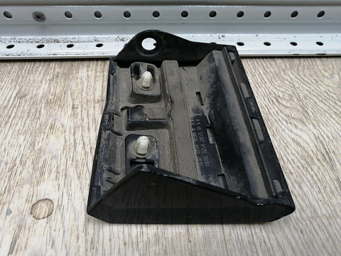 Фотография детали BA000043; Накладка переднего левого крыла (8R0 854 959 E) для Audi Q5 I (2008-2012)/БУ; Оригинал; Р1, Мелкий дефект; . Фото номер 4