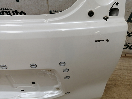 AA032413; Крышка багажника (67005-60L30) для Toyota Land Cruiser Prado/БУ; Оригинал; Р0, Хорошее; (070) Белый перламутр 3х. сл.