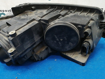 AA025042; Фара ксенон левая (1T1941751A) для Volkswagen Touran I рест. (2006-2010)/БУ; Оригинал; Р1, Мелкий дефект; 