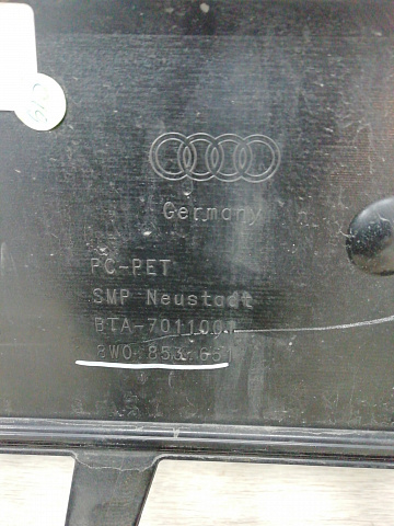 Фотография детали AA002059; Решётка радиатора (8W0 853 651) для Audi A4 B9/БУ; Оригинал; Р2, Удовлетворительное; . Фото номер 11