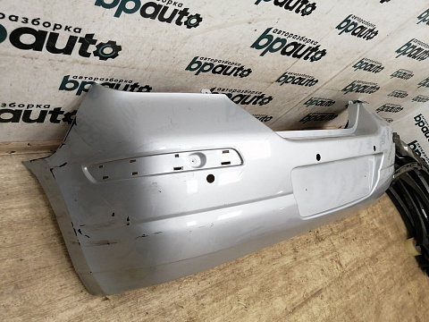 Фотография детали AA036121; Бампер задний; под паркт. (85022-EM00H) для Nissan Tiida/БУ; Оригинал; Р1, Мелкий дефект; . Фото номер 3