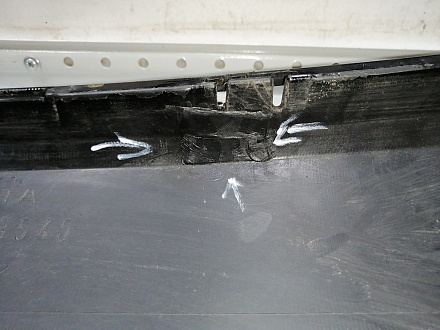 AA044600; Бампер передний; под паркт.; без омыват. (52119-0E914) для Toyota Highlander II рест. (2010 - 2013)/БУ; Оригинал; Р2, Удовлетворительное; 