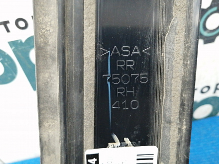 AA019594; Накладка на стойку двери задняя правая (75075-42080) для Toyota Rav4/БУ; Оригинал; Р1, Мелкий дефект; 