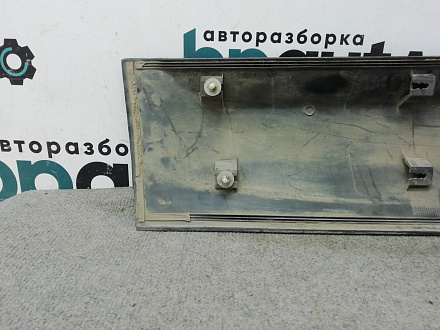 AA006796; Накладка задней правой двери (82870-JD00A) для Nissan Qashqai/БУ; Оригинал; Р1, Мелкий дефект; 
