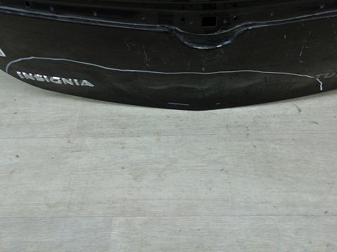 Фотография детали AA009655; Крышка багажника (13275284) для Opel Insignia Sedan (2008 - 2014)/БУ; Оригинал; Р2, Удовлетворительное; . Фото номер 4