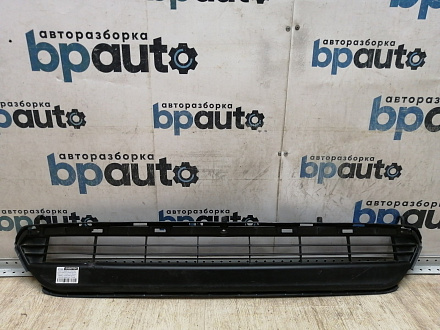 AA045104; Решетка переднего бампера (53102-48030) для Toyota Highlander II рест. (2010 - 2013)/БУ; Оригинал; Р1, Мелкий дефект; 