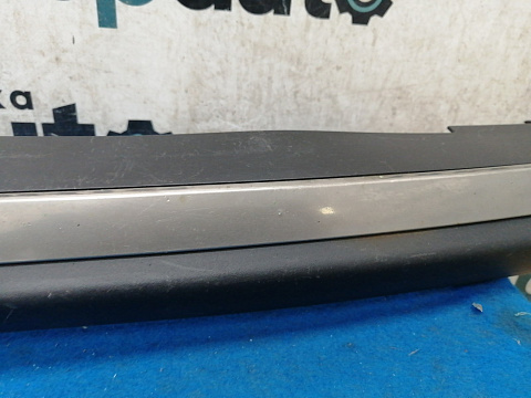 Фотография детали AA031506; Накладка на нижнюю часть переднего бампера (52711-42040) для Toyota Rav4 40 (2013 — 2015)/БУ; Оригинал; Р2, Удовлетворительное; . Фото номер 5